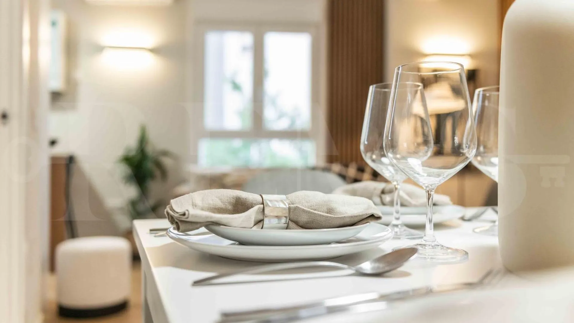 Spacious 3 Bedroom Apartment By Rems Málaga 0*,